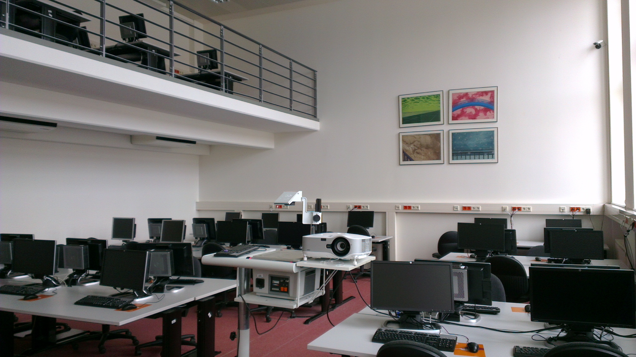 Computerpool der Fakultät Computerpool der Fakultät