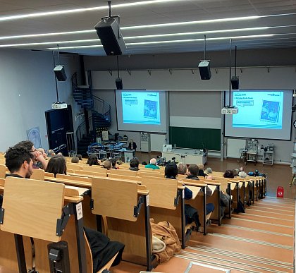 Lecture Series Wegbereiterinnen: Prof. Cornelia Denz reported on the life of Lise Meitner (Physics Colloquium on 19.1.2023) 